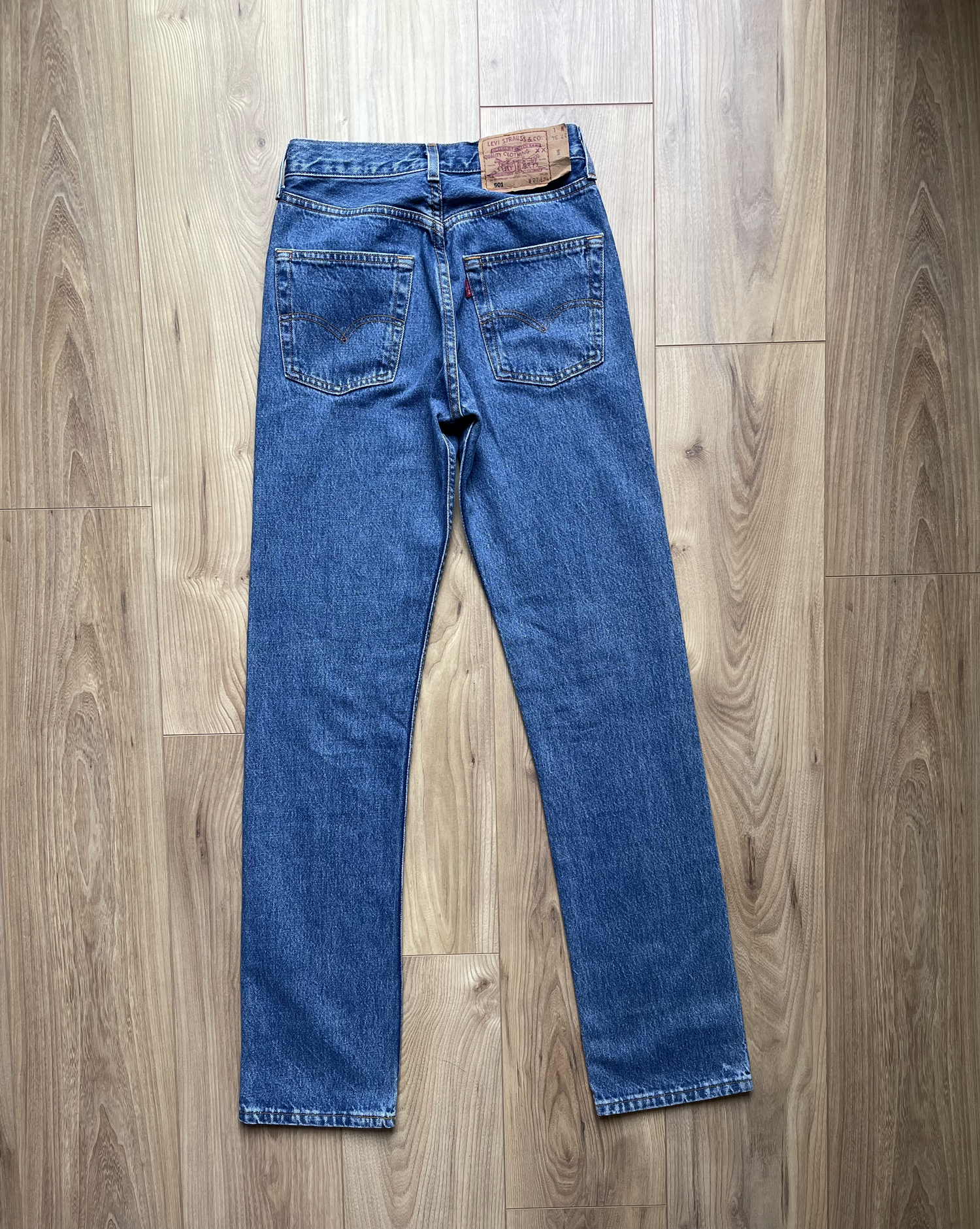 Jean Levi's 501 W27 L34