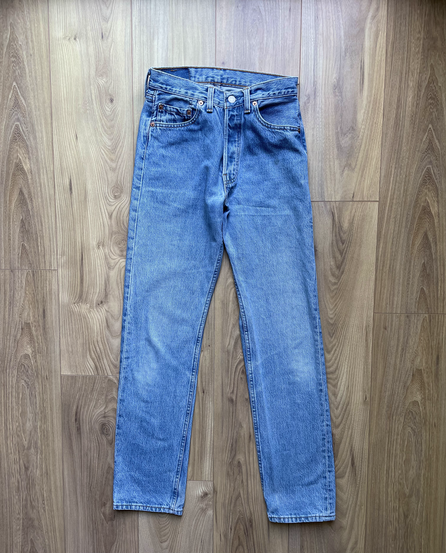 Jean Levi's 501 W28 L32