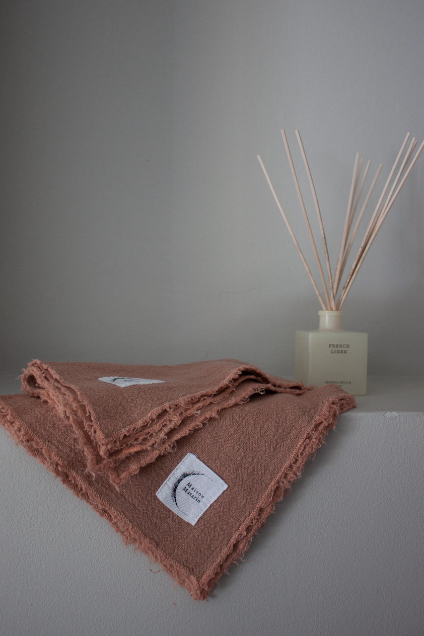 Serviette de table en lin brut français 1