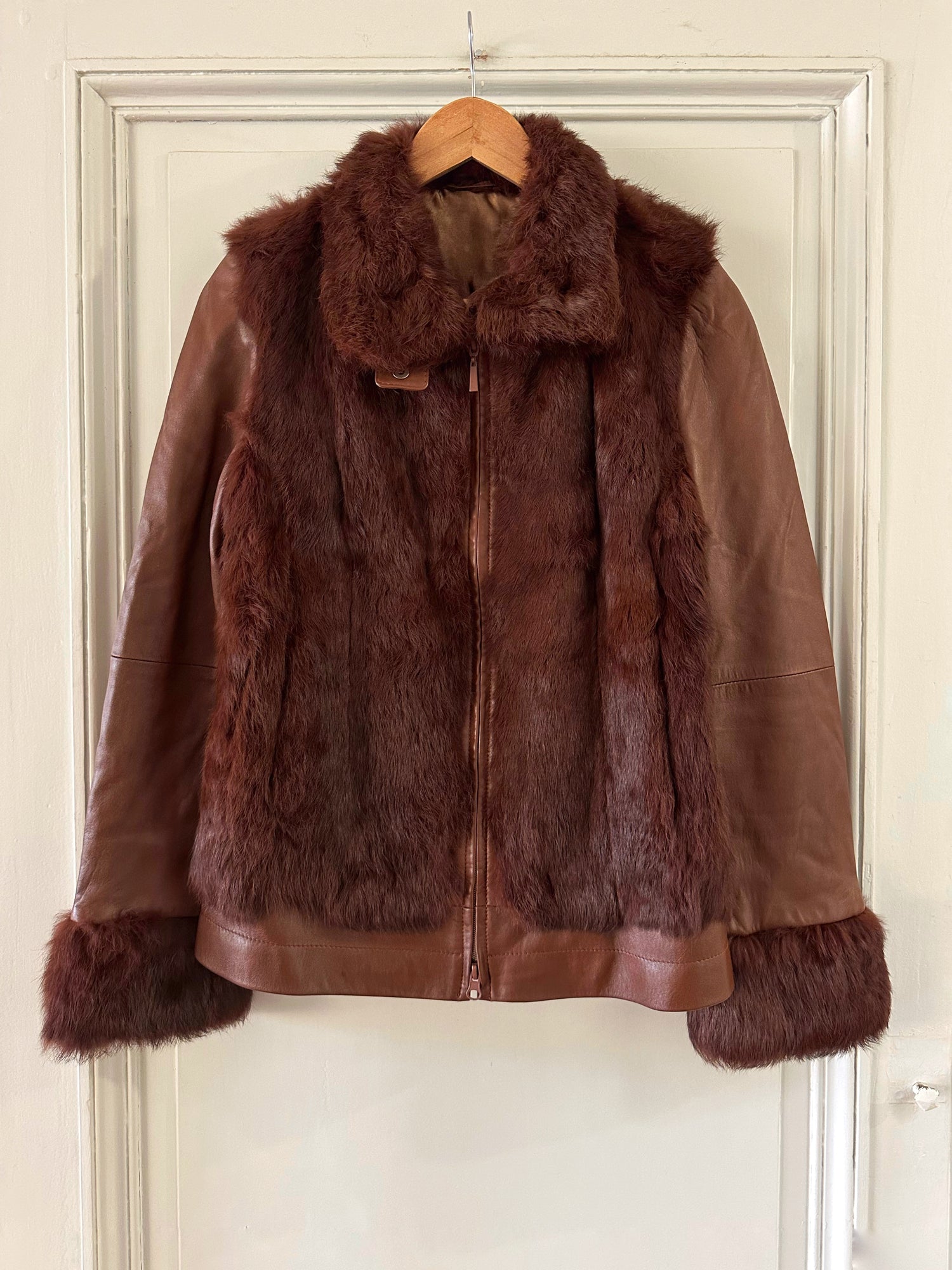 Blouson en cuir et fourrure