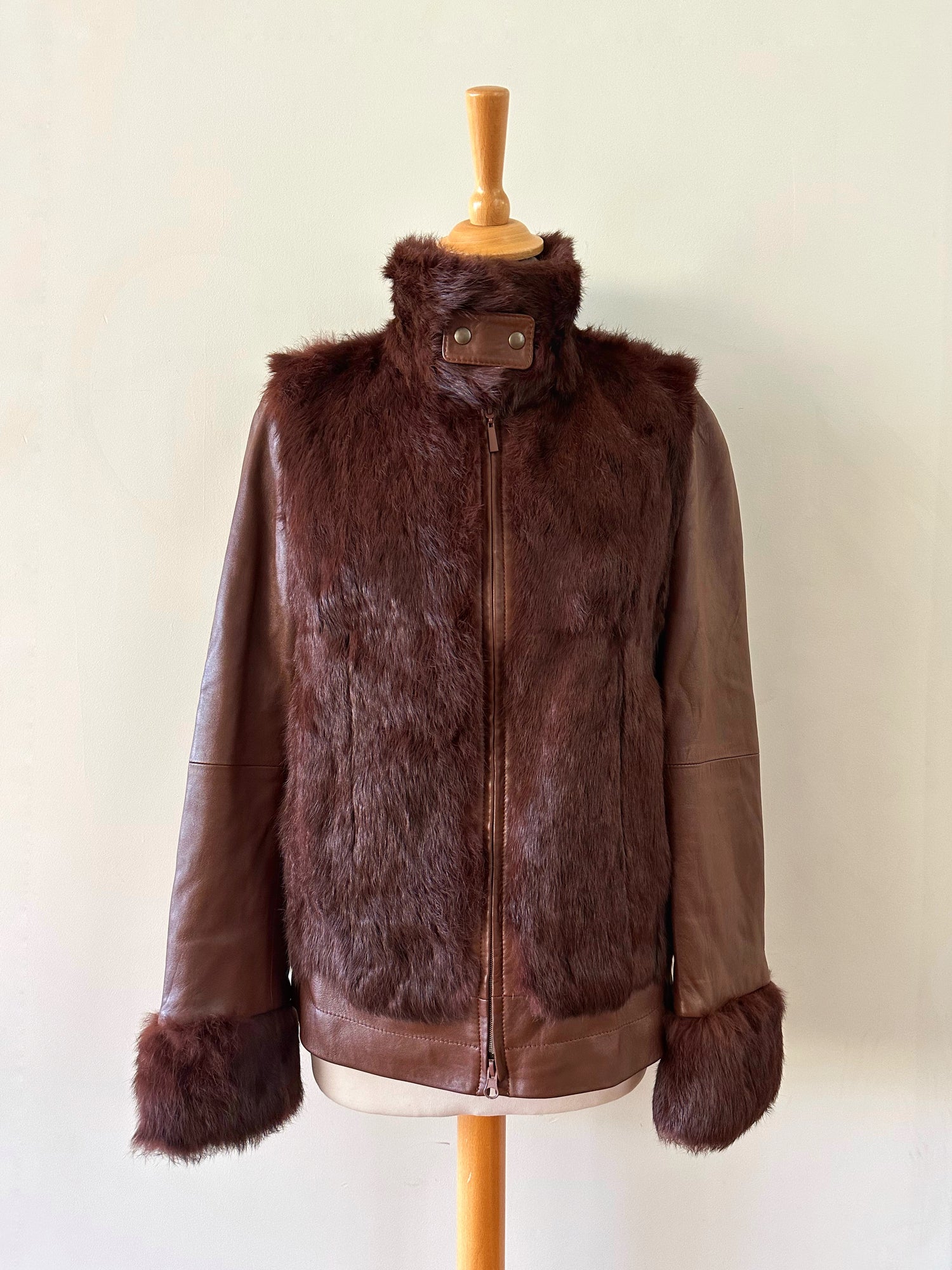 Blouson en cuir et fourrure