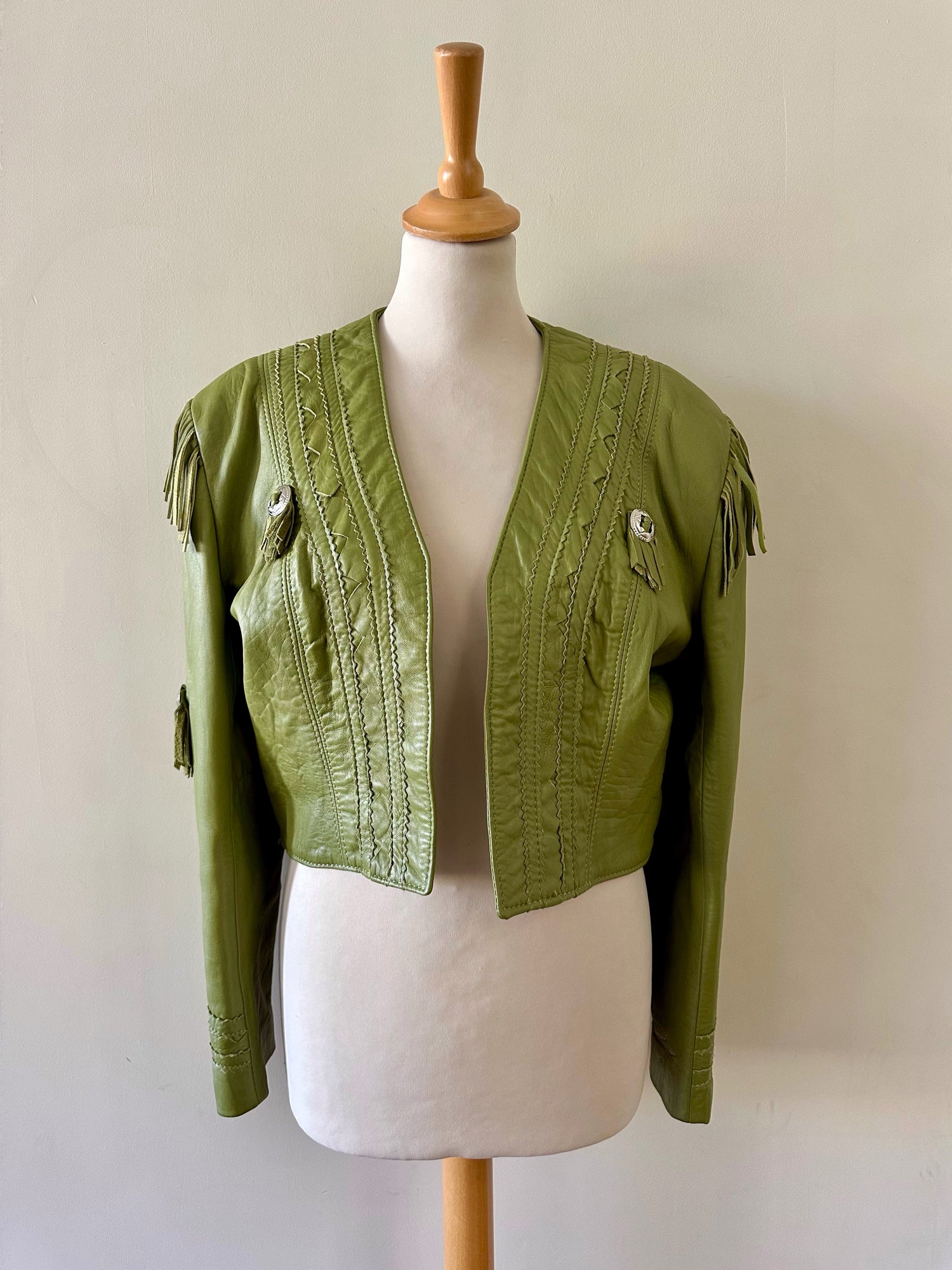 Veste en cuir frangée