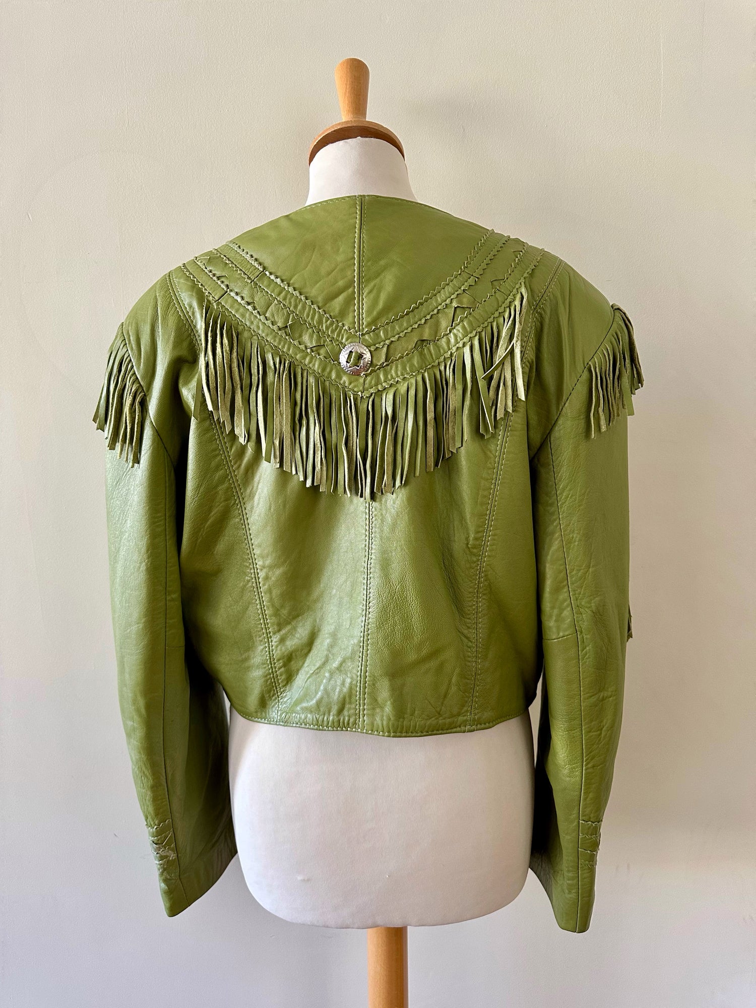 Veste en cuir frangée