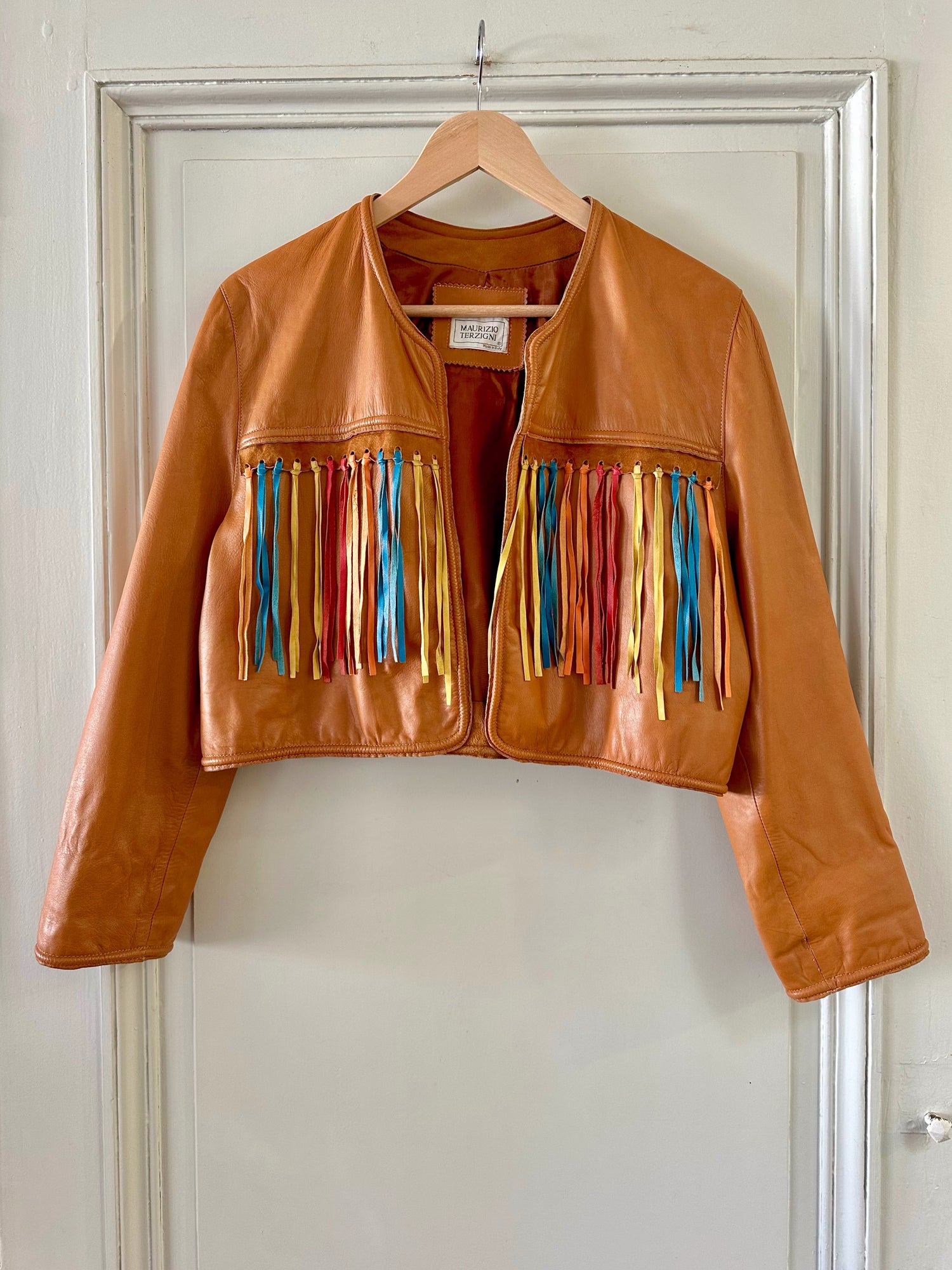 Veste en cuir frangée