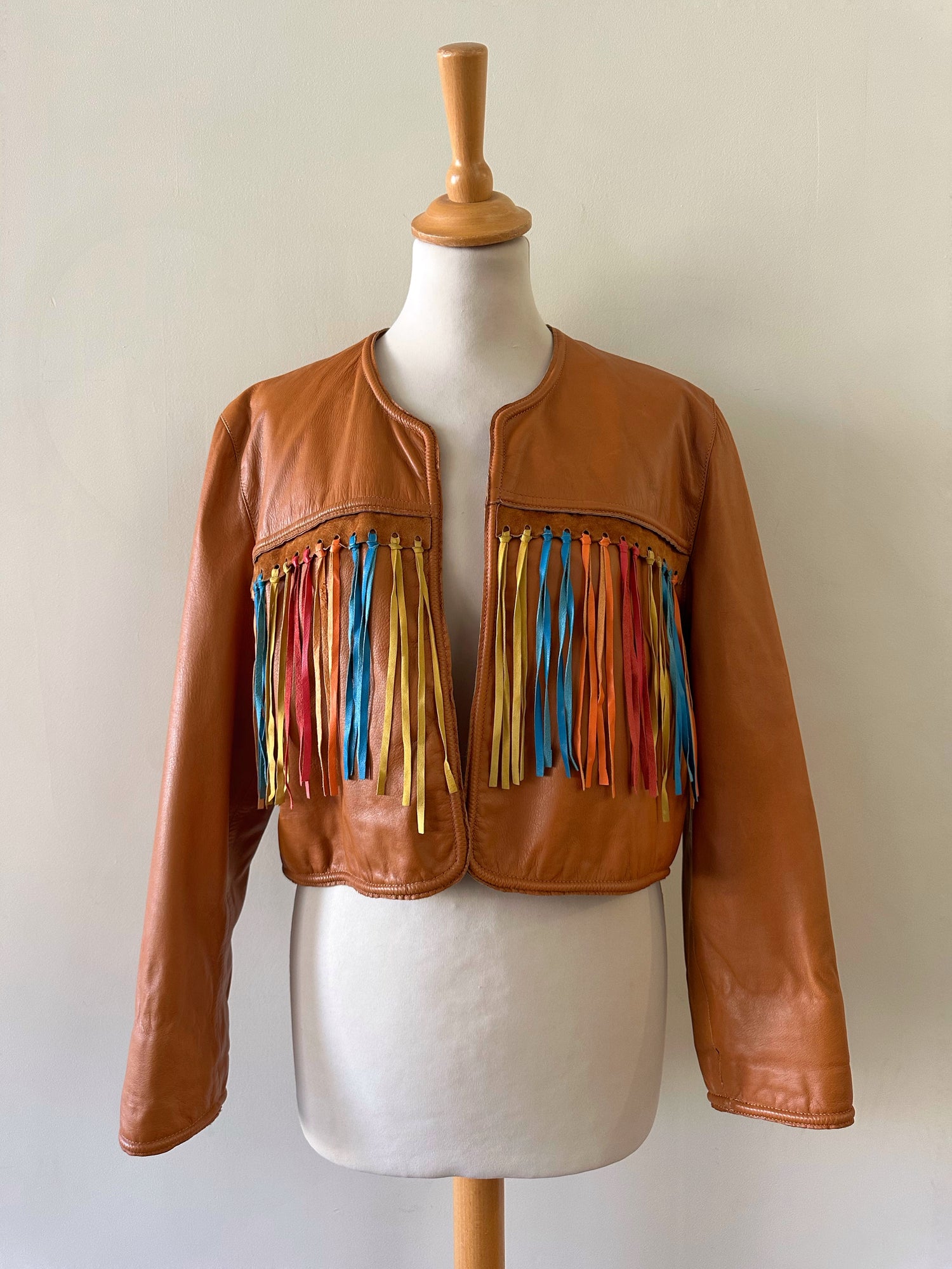 Veste en cuir frangée