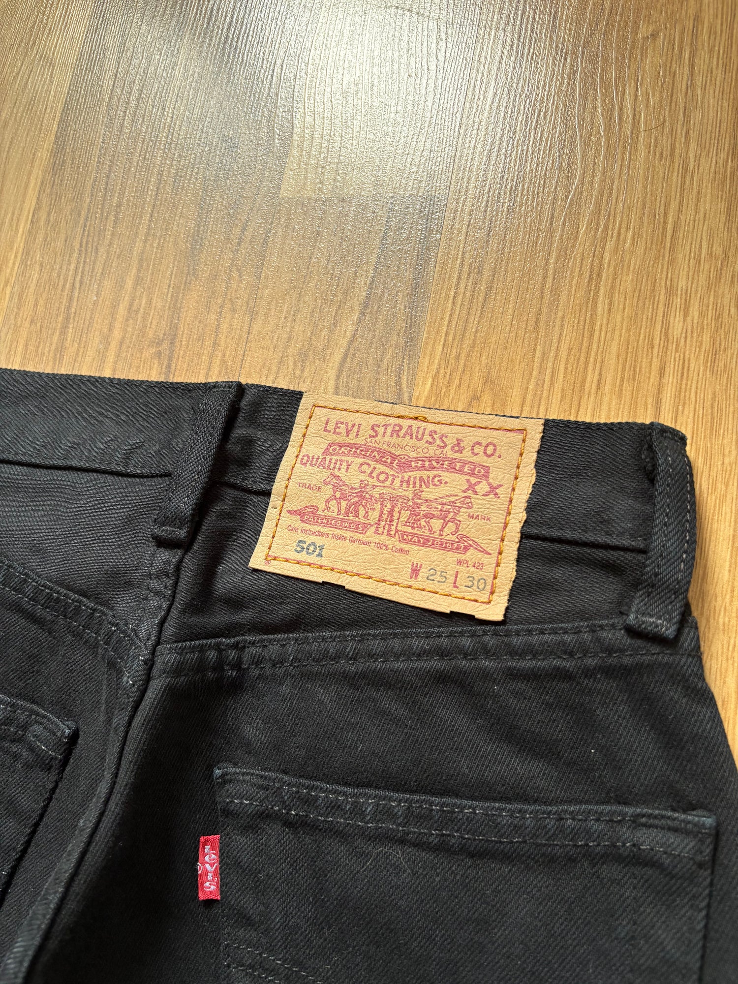 Jean Levi’s 501 W25 L30