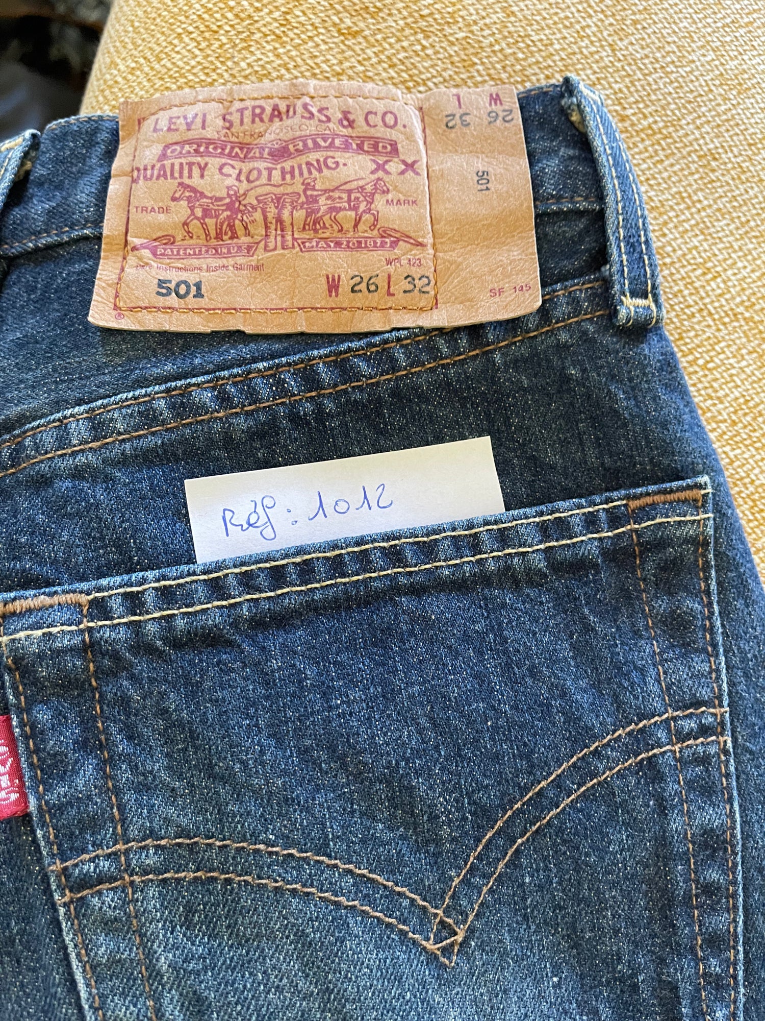 Jean Levi's 501 W26 L32