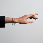 Bracelet Cy — détail façonnage à la main