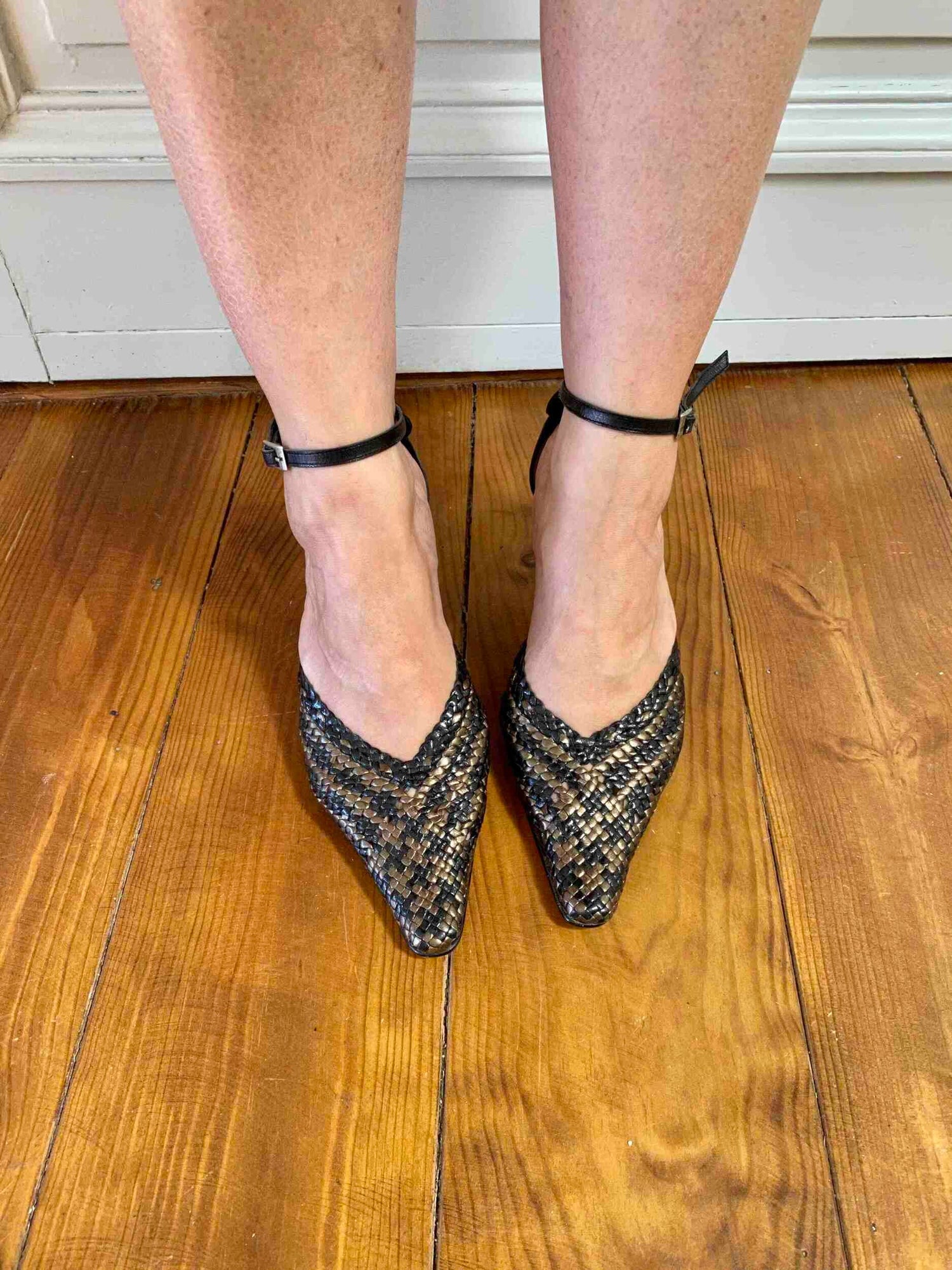 Mules en cuir tressé