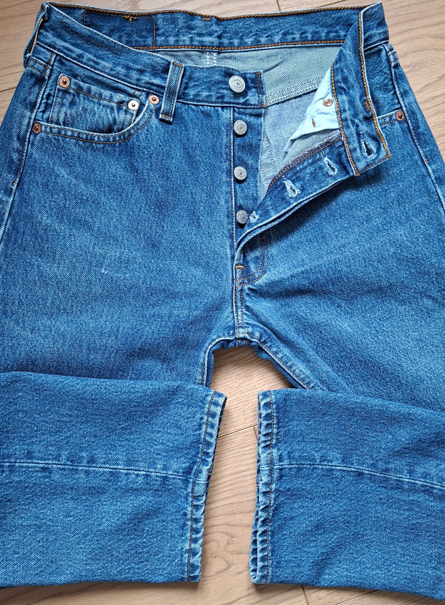 Jean Levi's 501 W29 L30