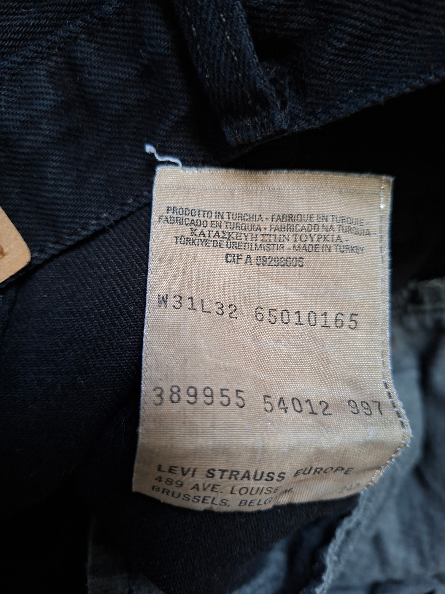 Jean Levi's 501 W31 L32