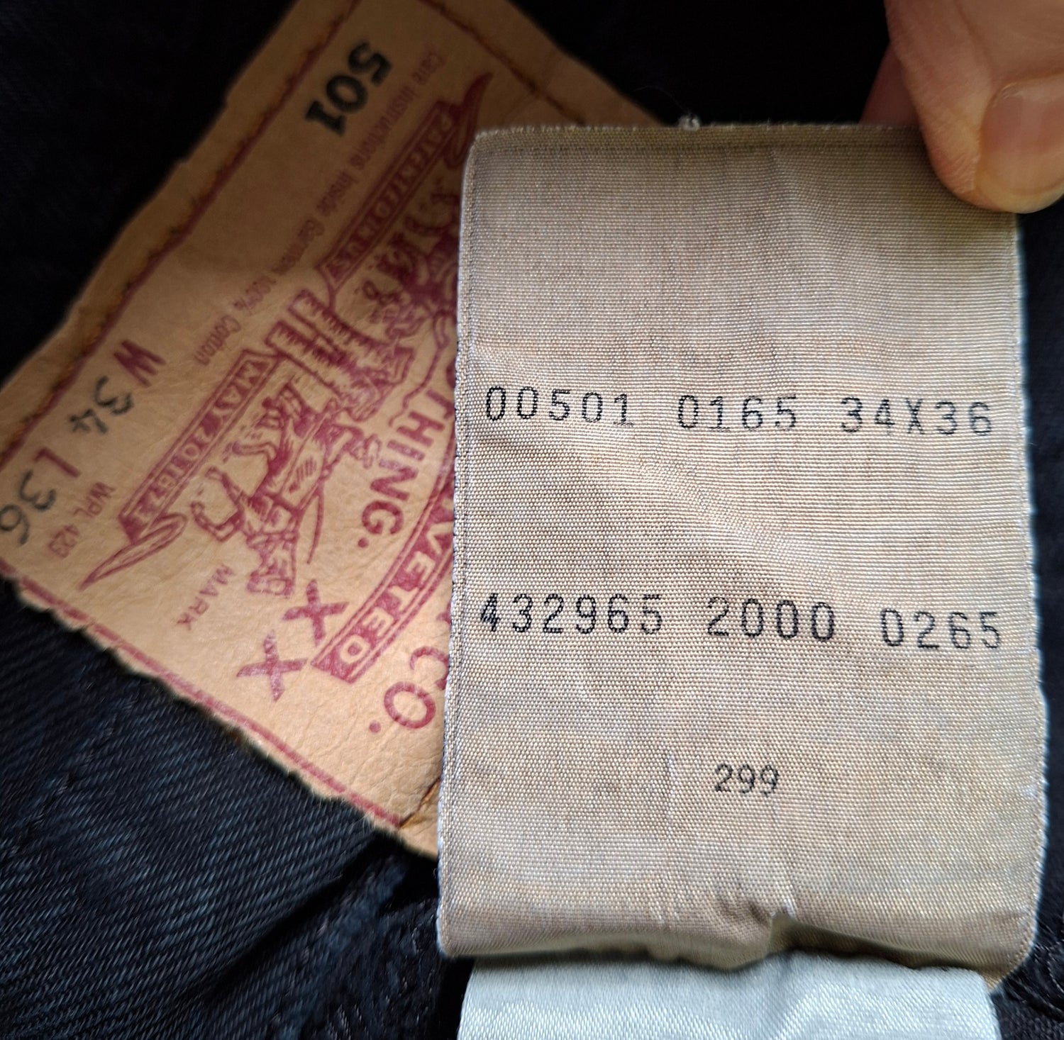 Jean Levi's 501 W34 L36