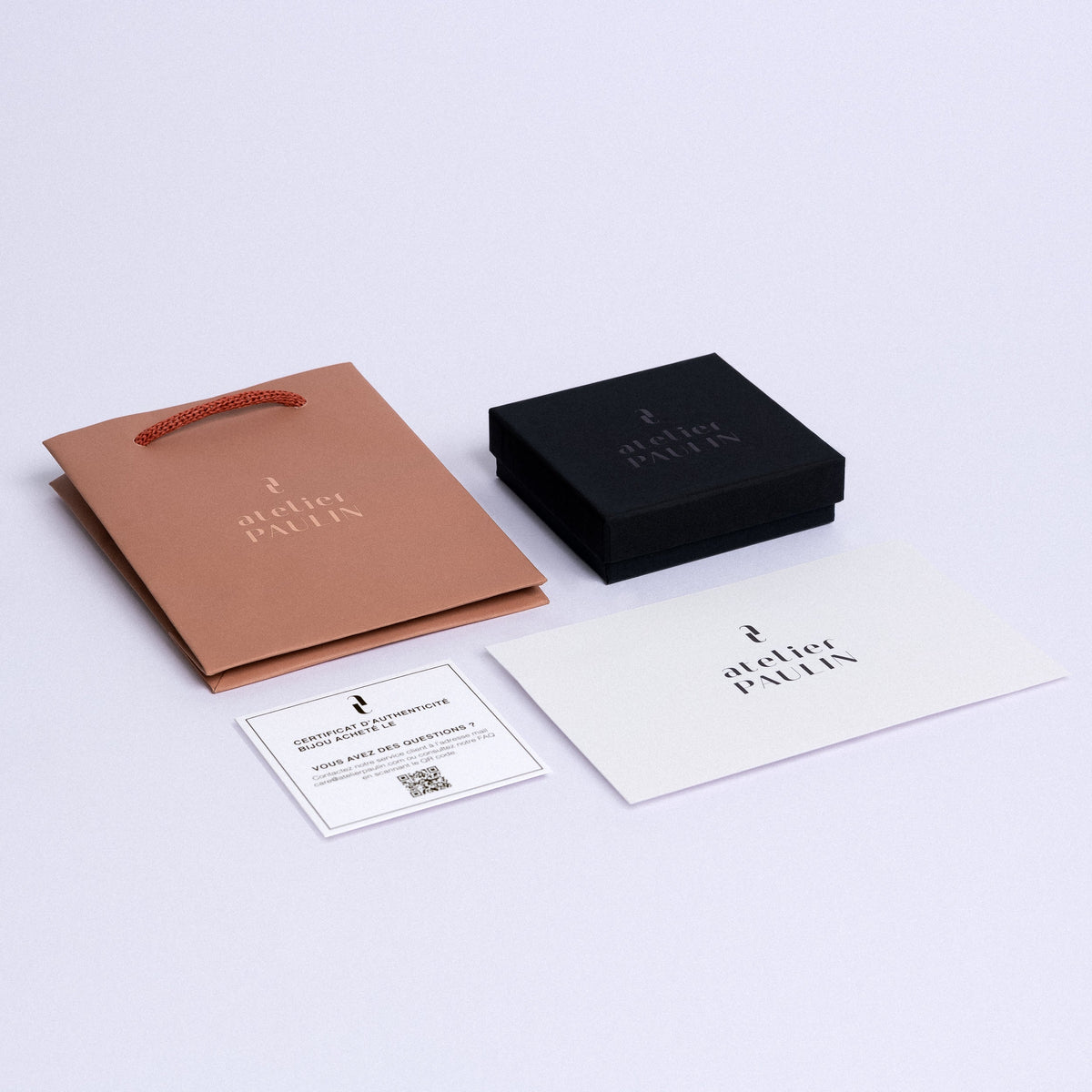 Packaging élégant du bracelet Atelier Paulin avec écrin