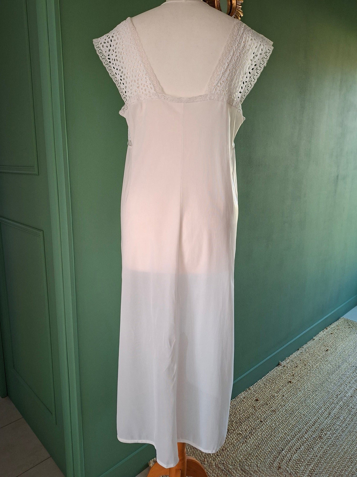 Robe nuisette en dentelle