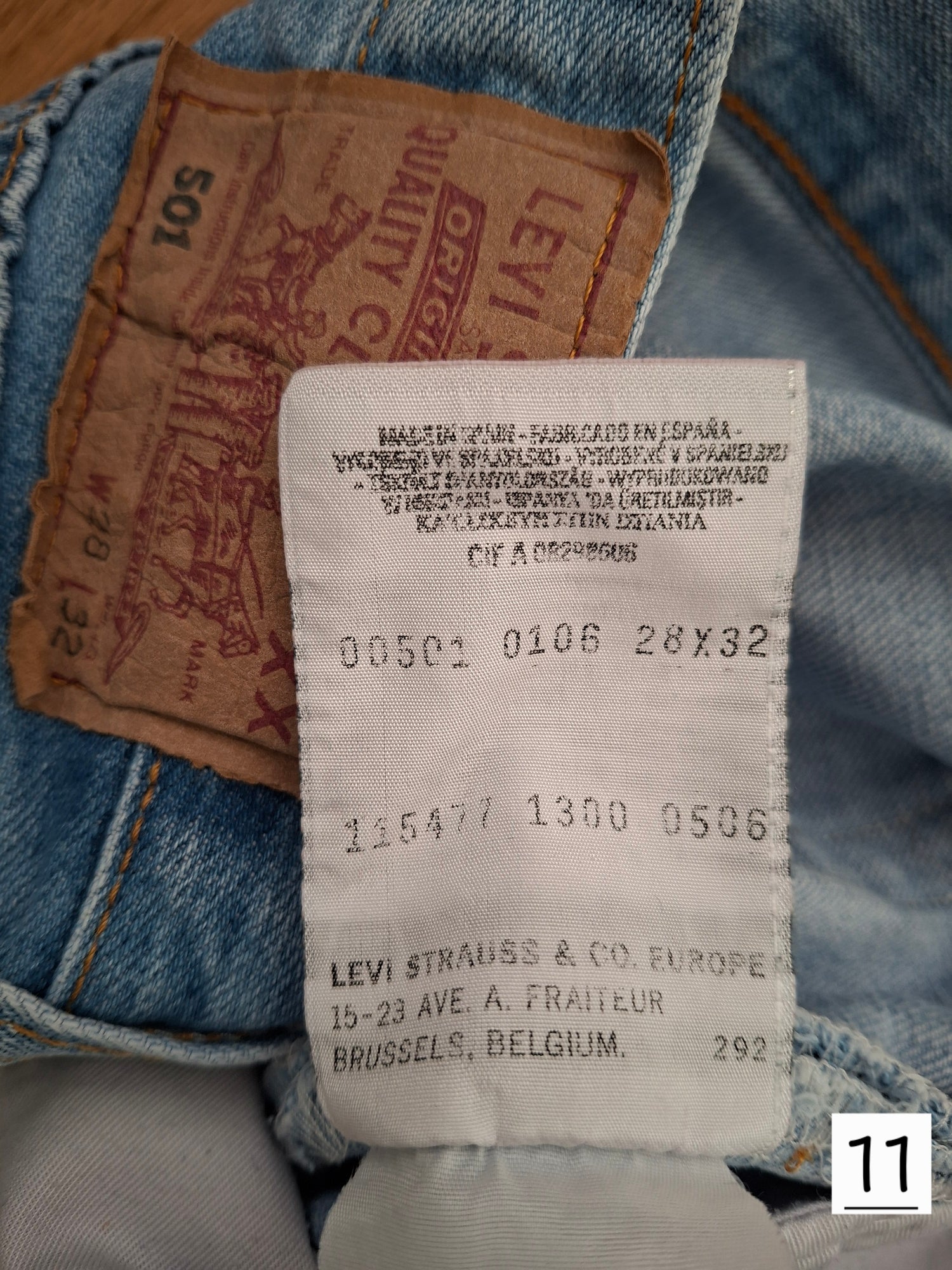 Jean Levi's 501 W28 L32