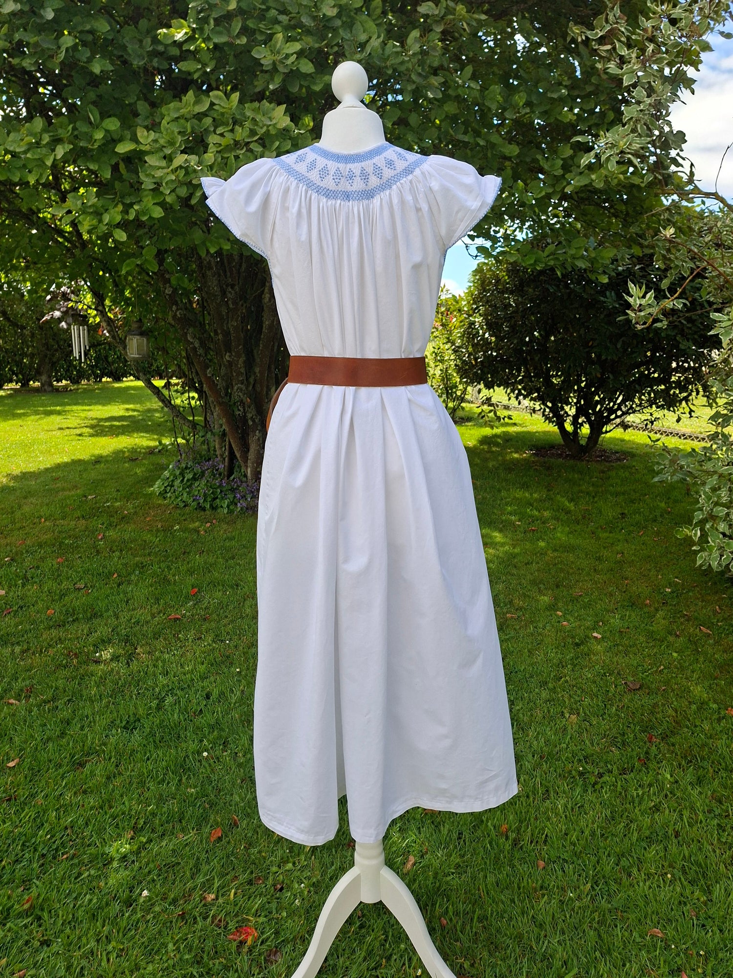 Robe brodée 60's