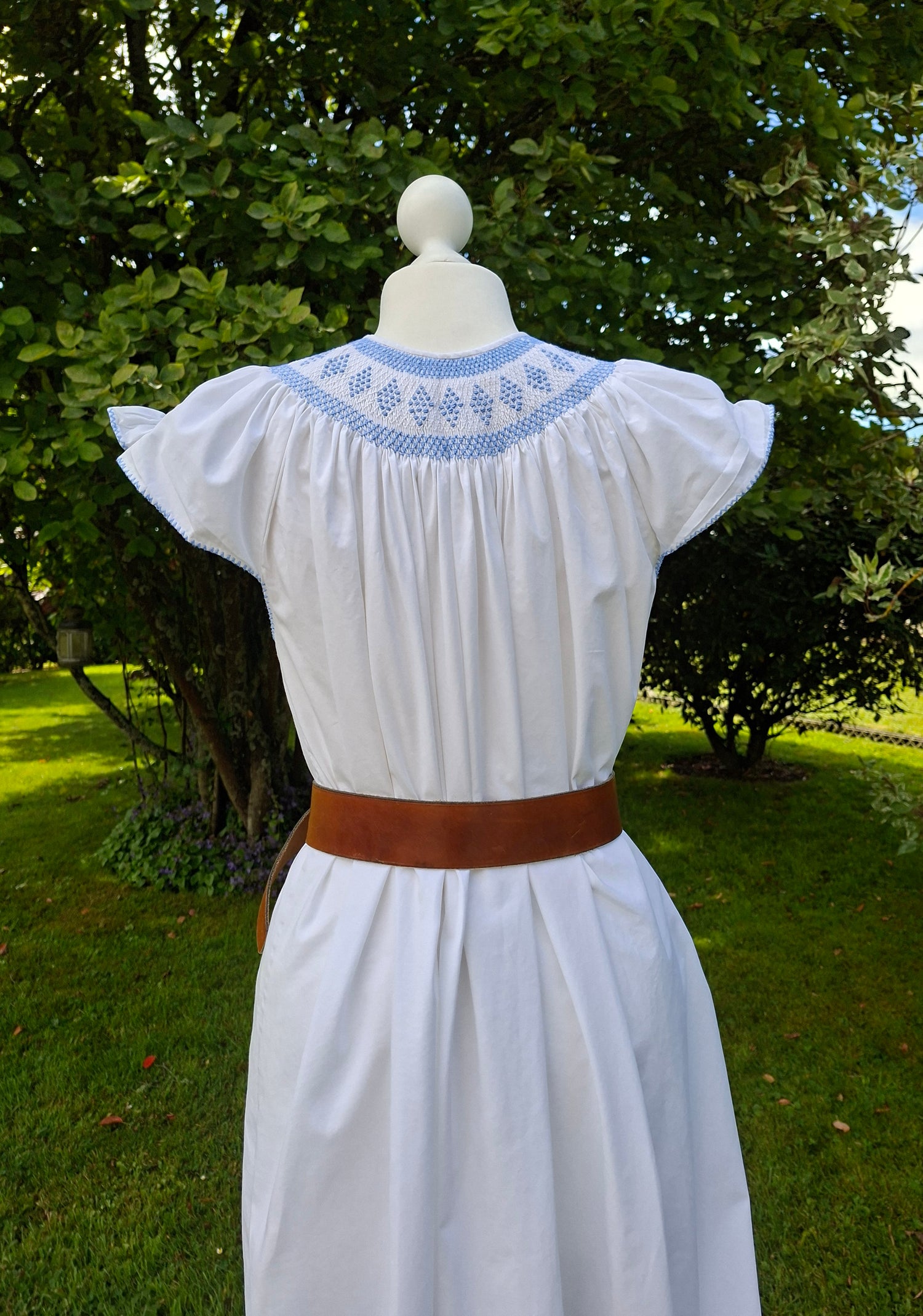 Robe brodée 60's