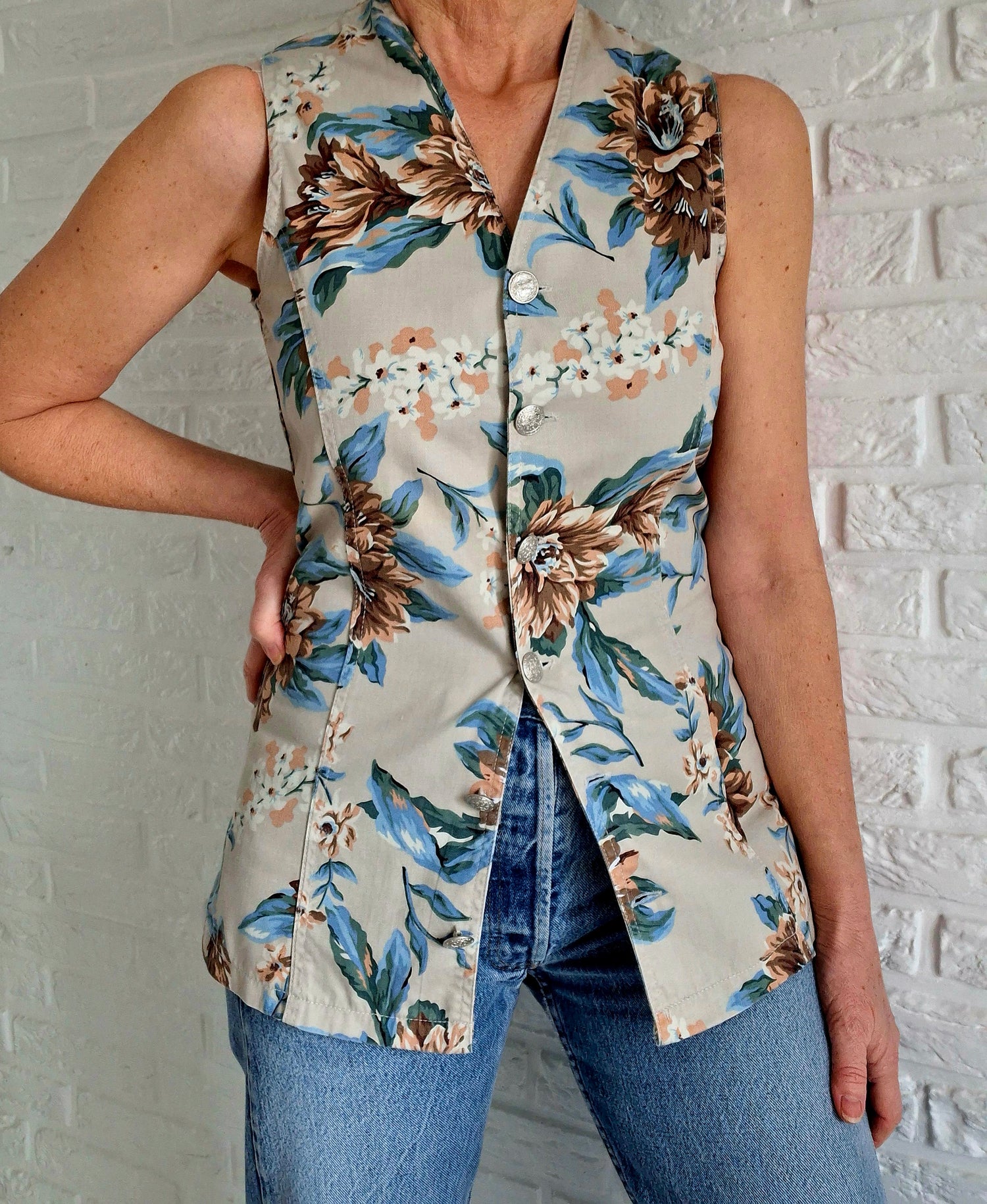 Gilet à fleurs sans manches