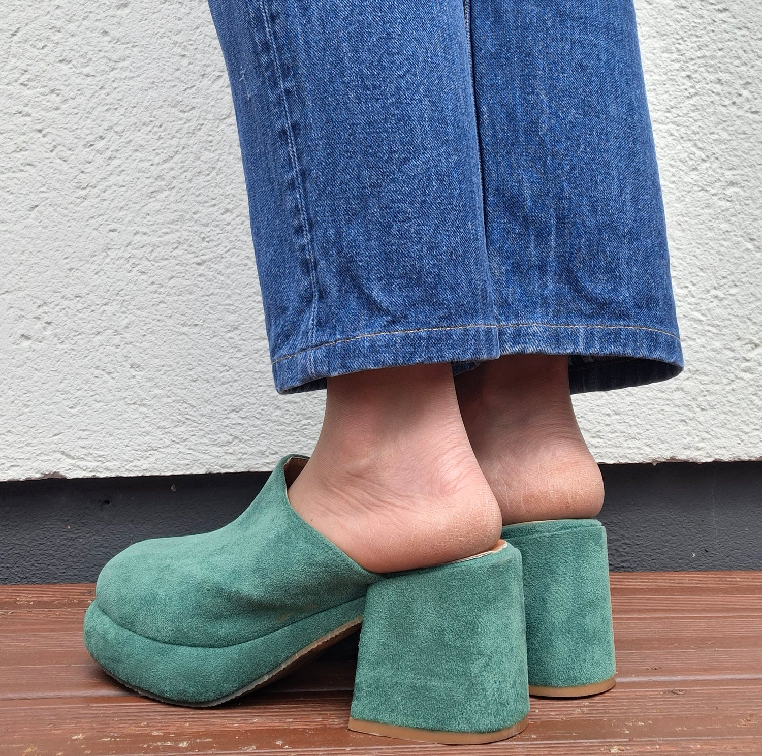Sabots talons en daim vert