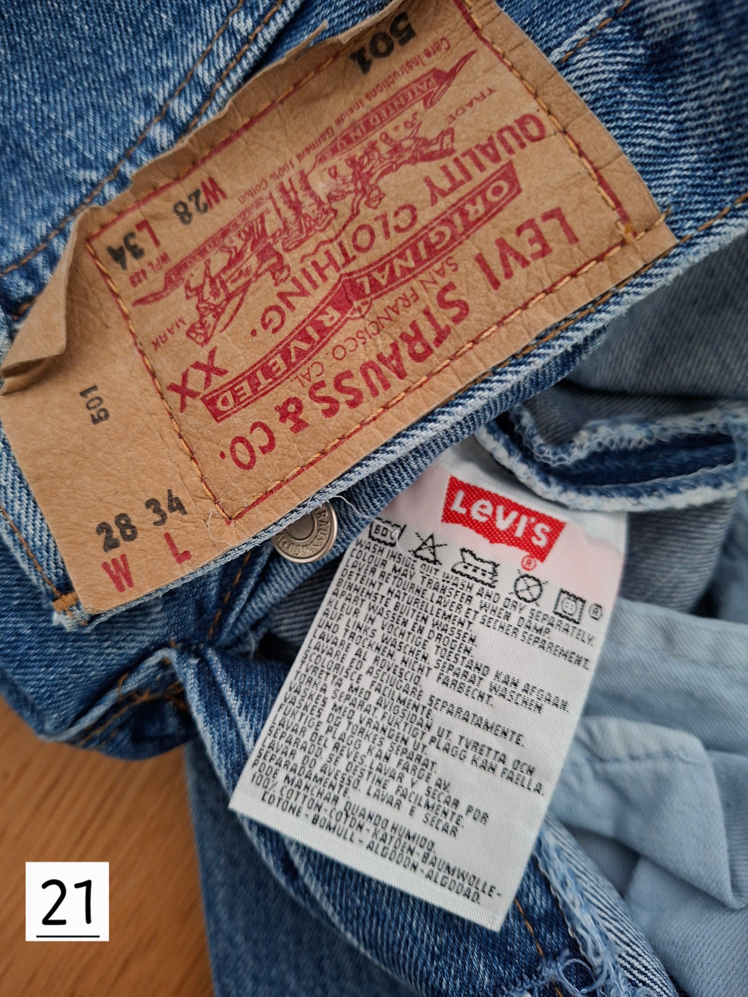 Jean Levi's 501 W28 L34