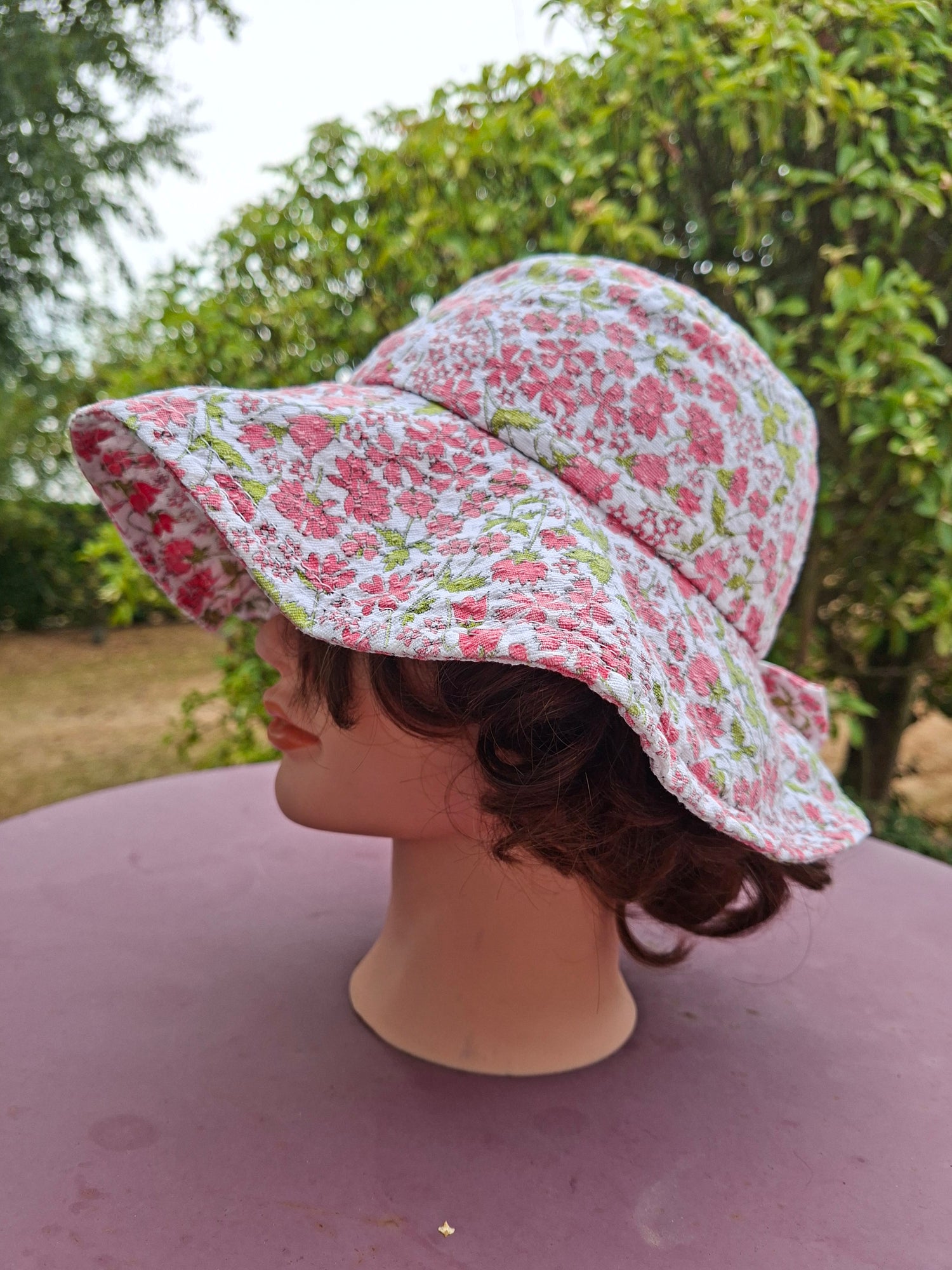 Bob à fleurs 70's