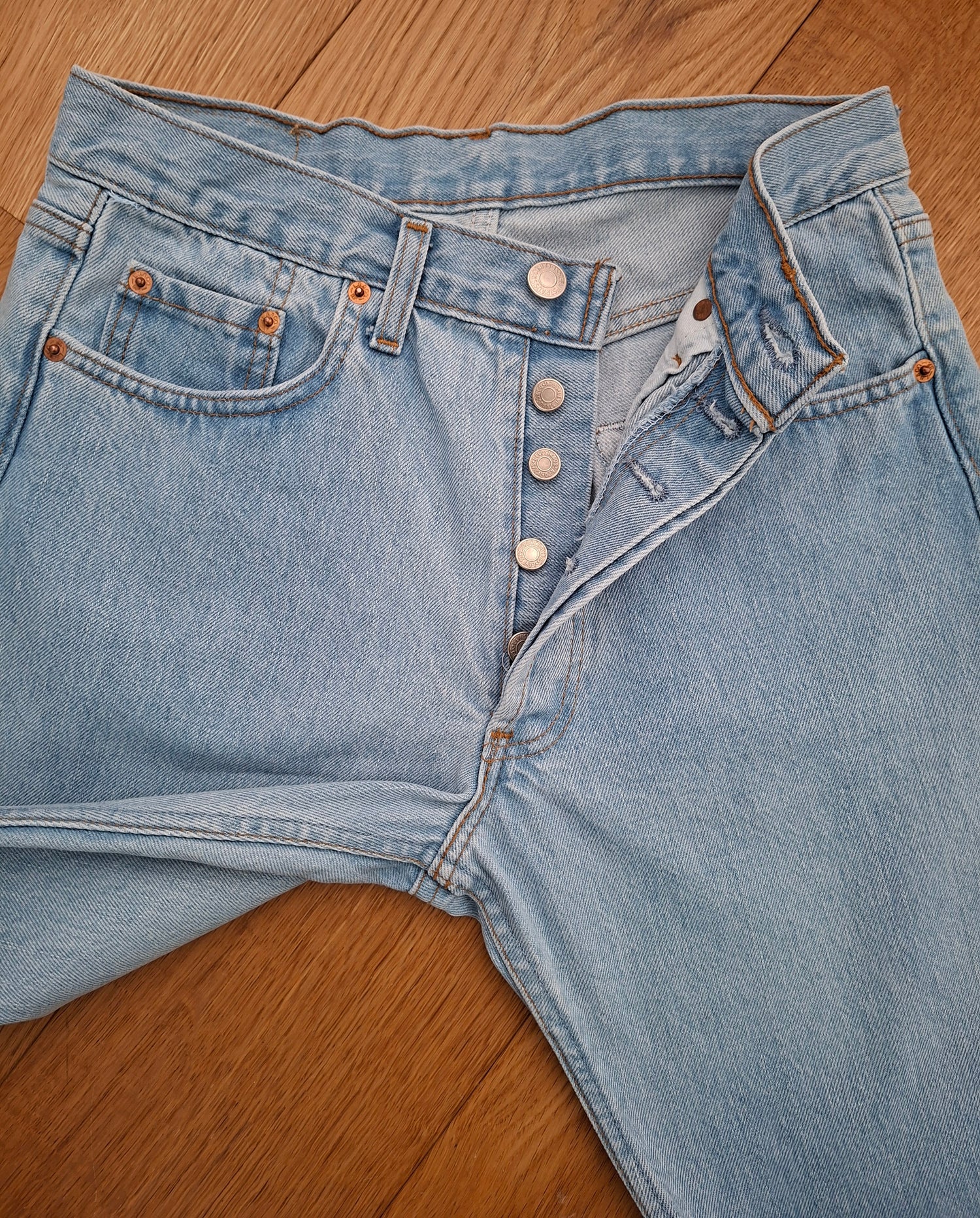 Jean Levi's 501 W29 L34