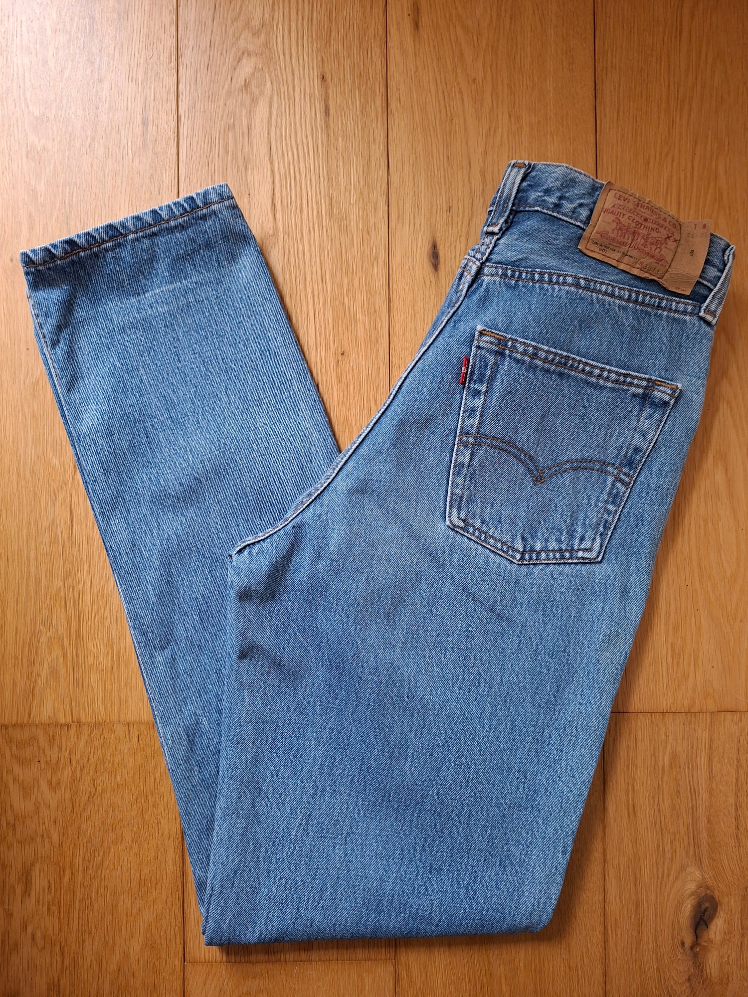 Jean Levi's 901 W30 L32
