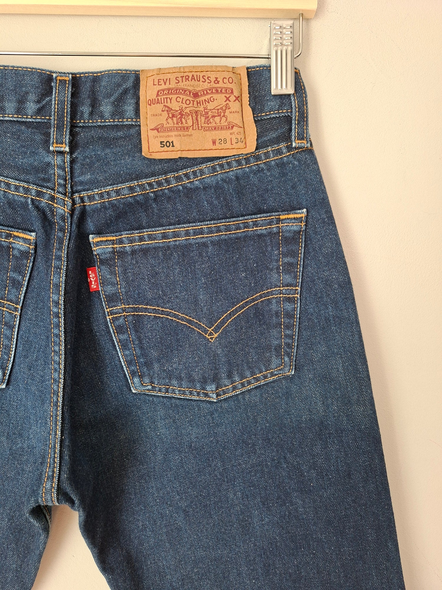 Jean Levi's 501 W28 L32