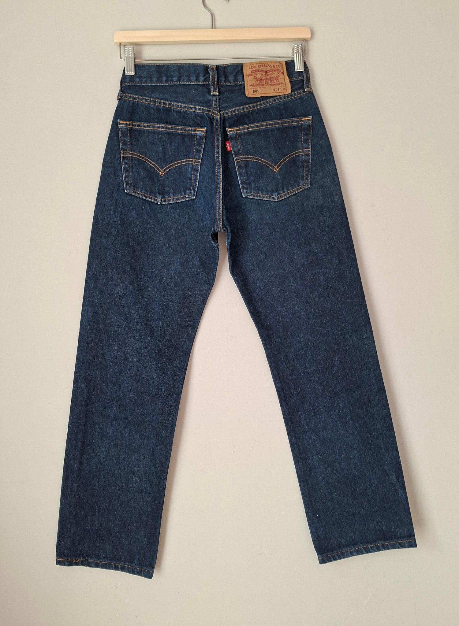 Jean Levi's 501 W28 L32