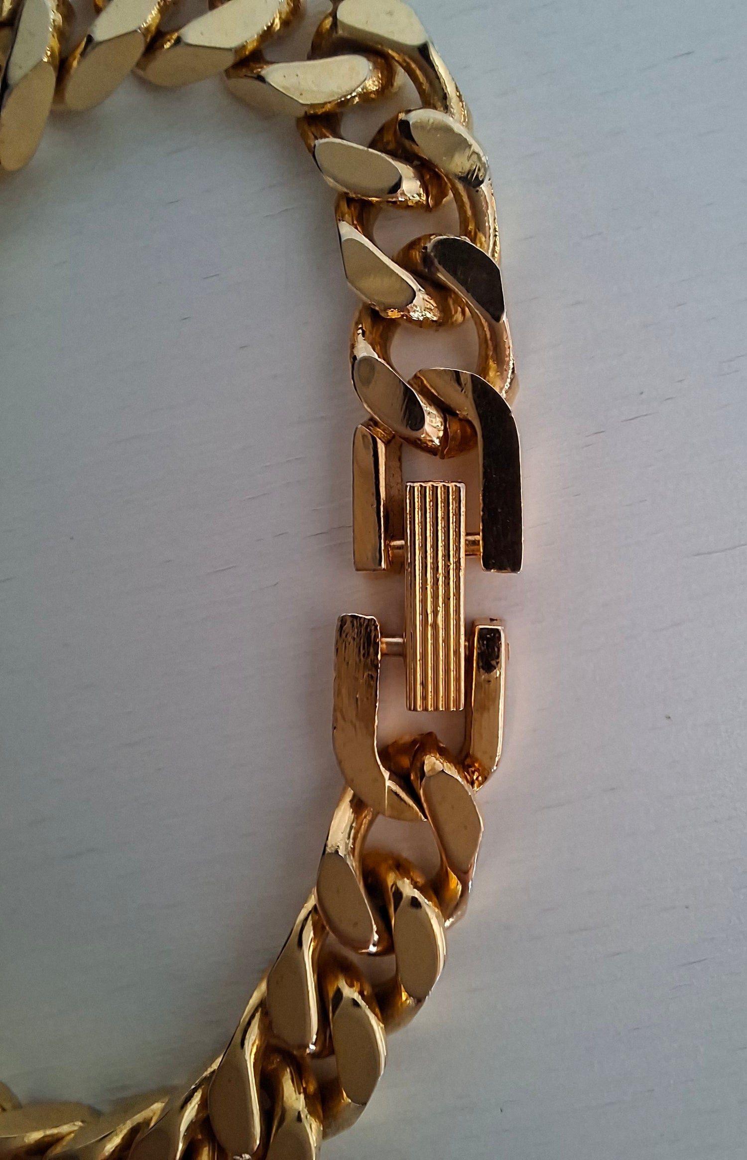 Bracelet gourmette en laiton doré