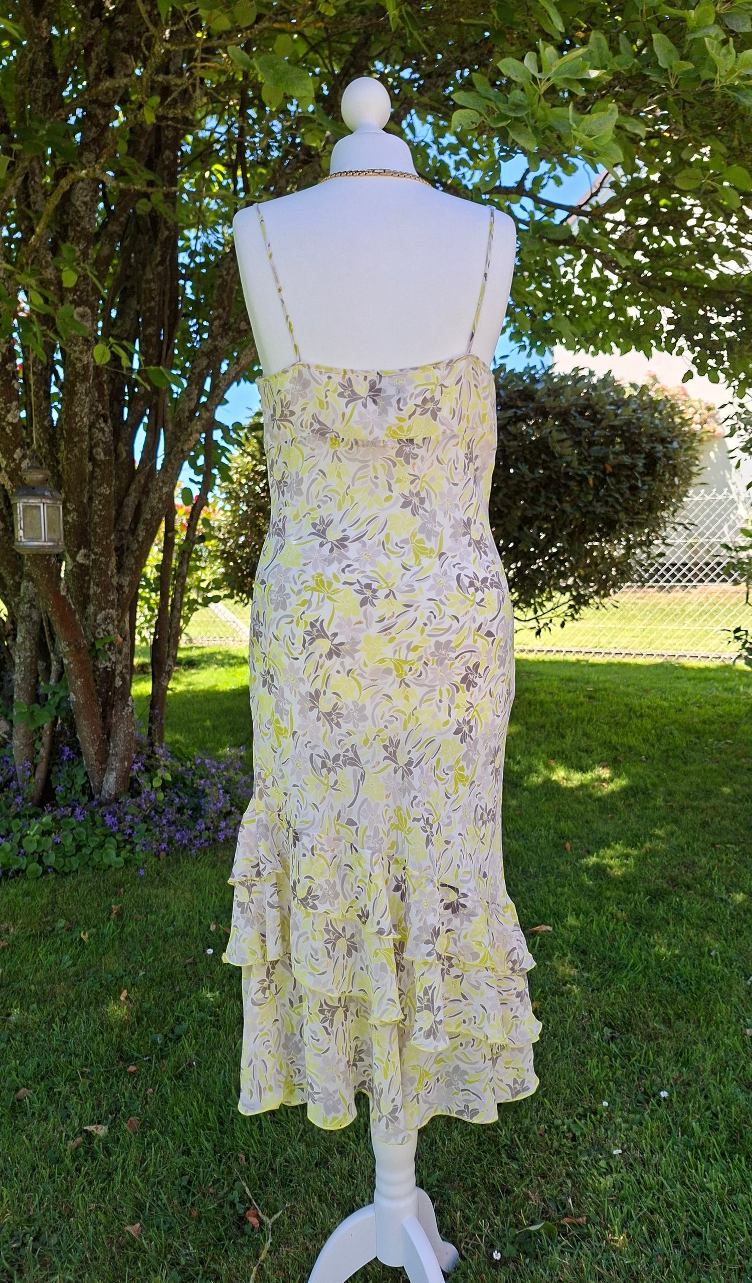 Robe en soie à fleurs