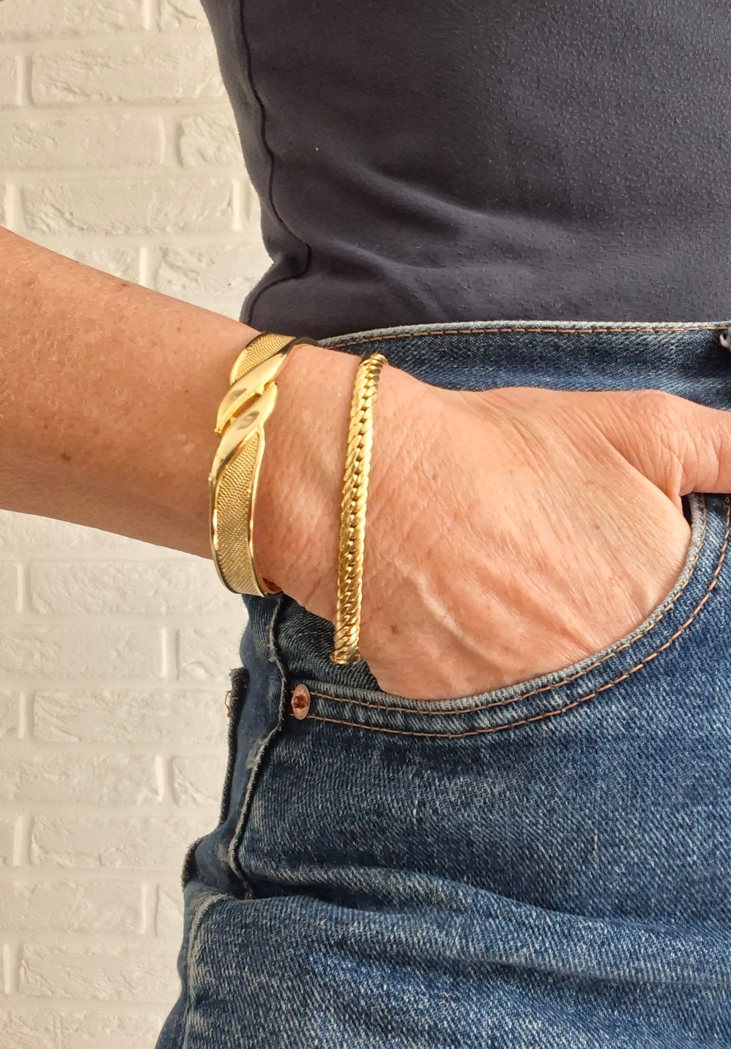 Bracelet en métal doré