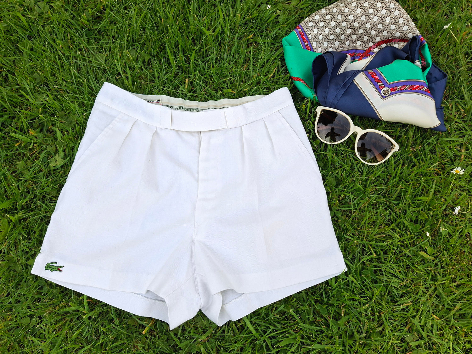 Short blanc Lacoste