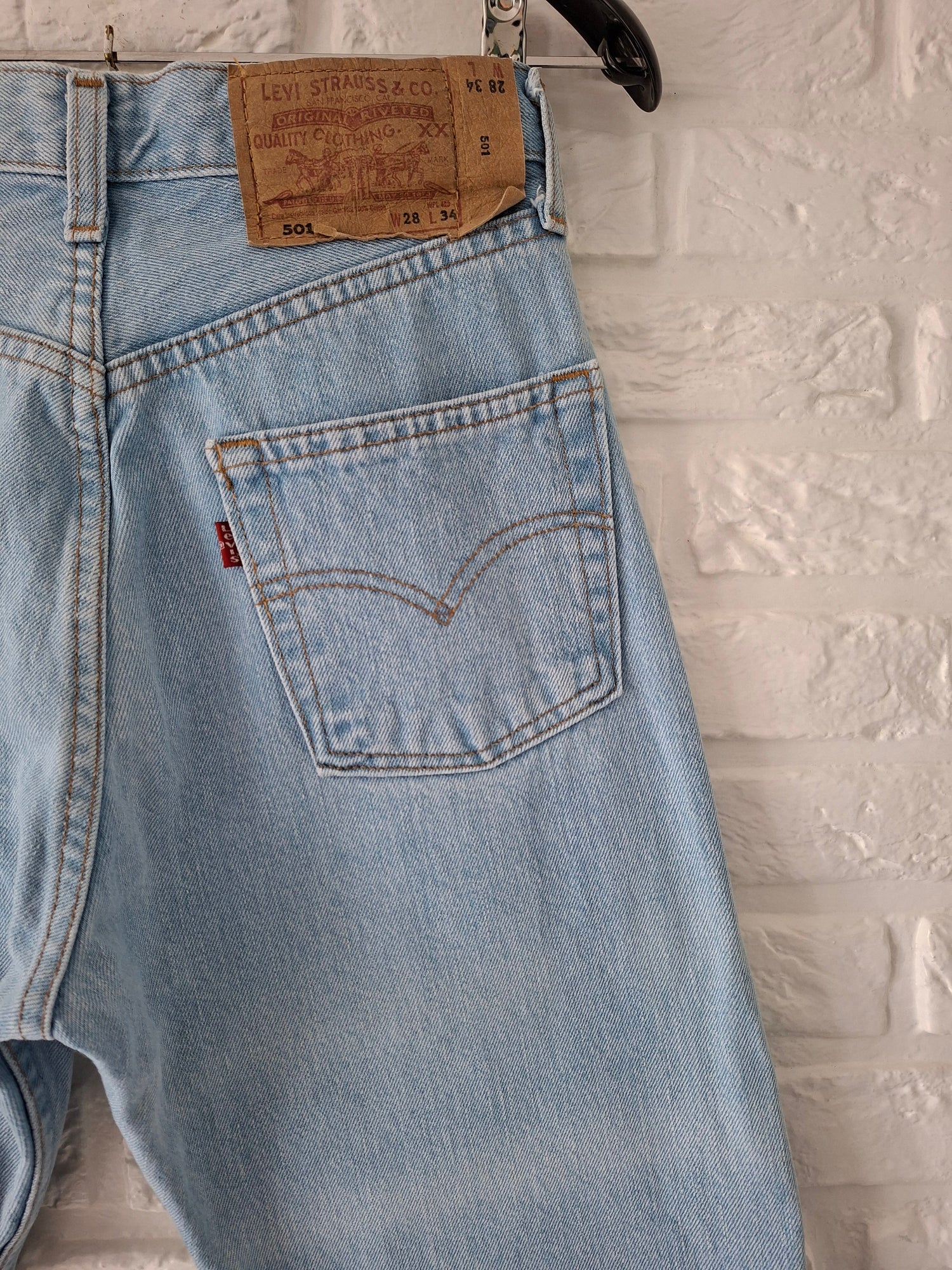 Jean Levi's 501 W28 L34