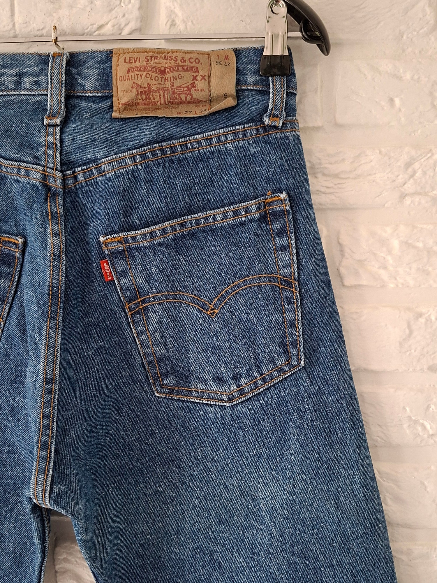Jean Levi's 501 W27 L36