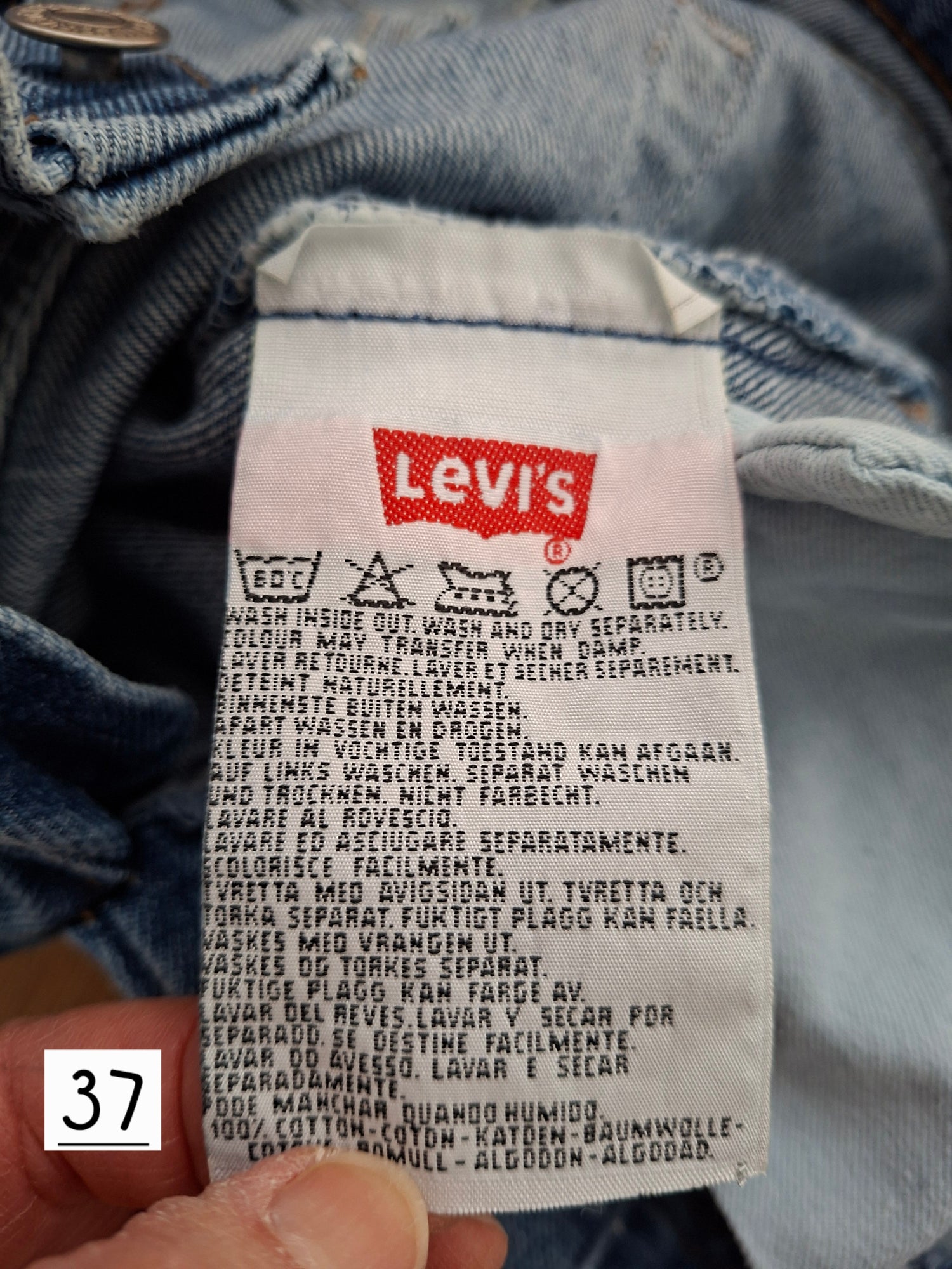 Jean Levi's 501 W27 L34
