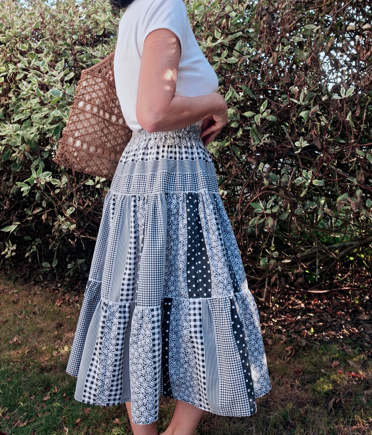 Jupe à fleurs et à carreaux