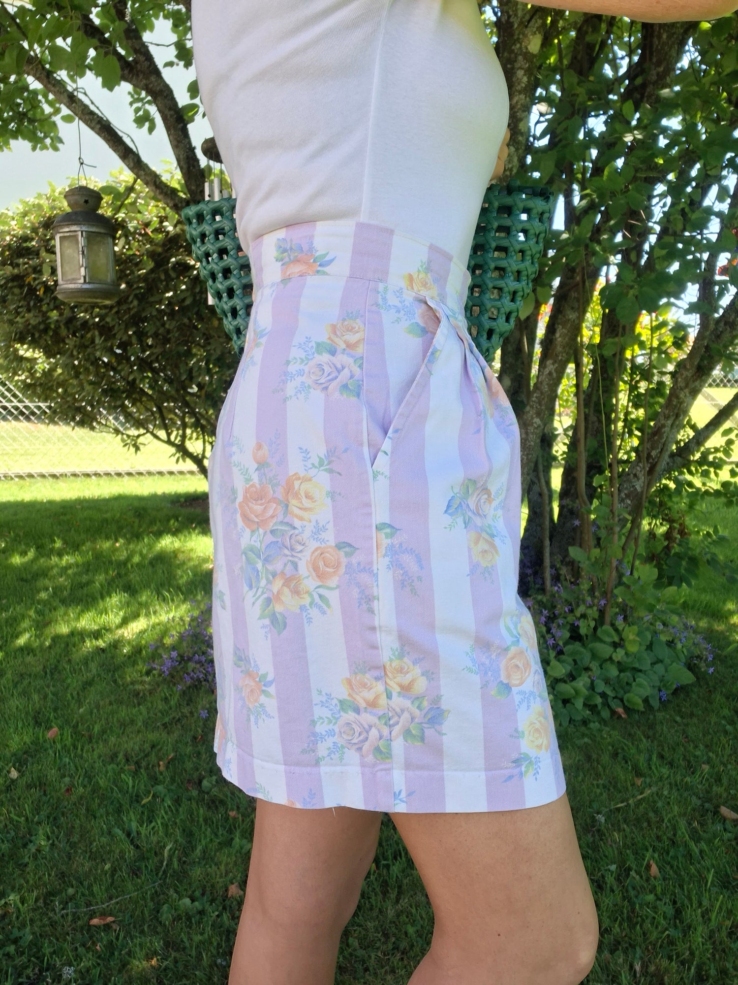 Mini jupe à rayures et à fleurs
