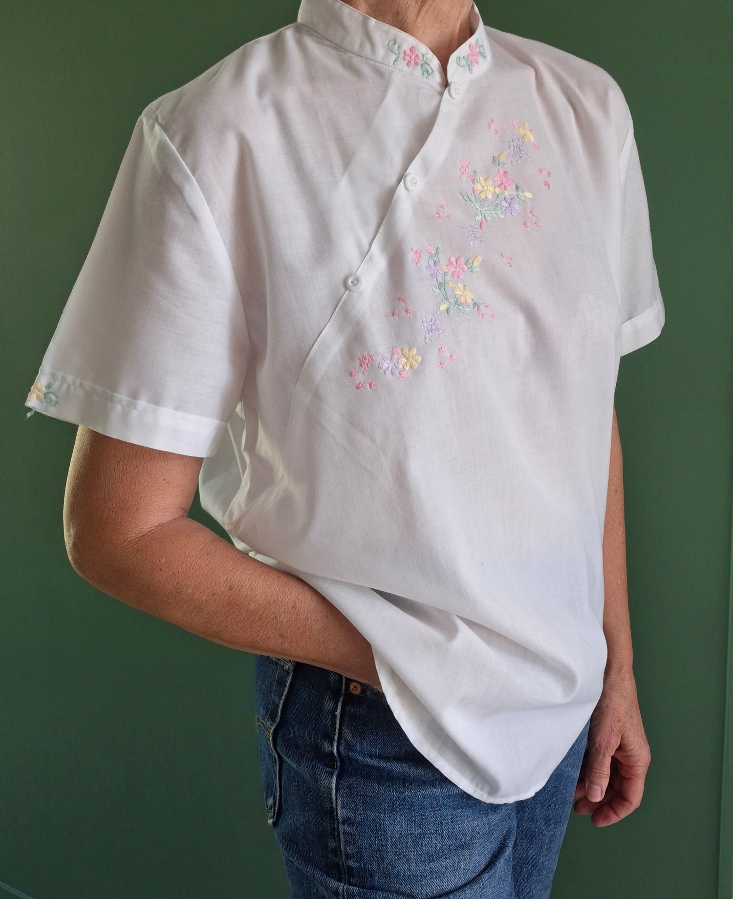 Blouse brodée
