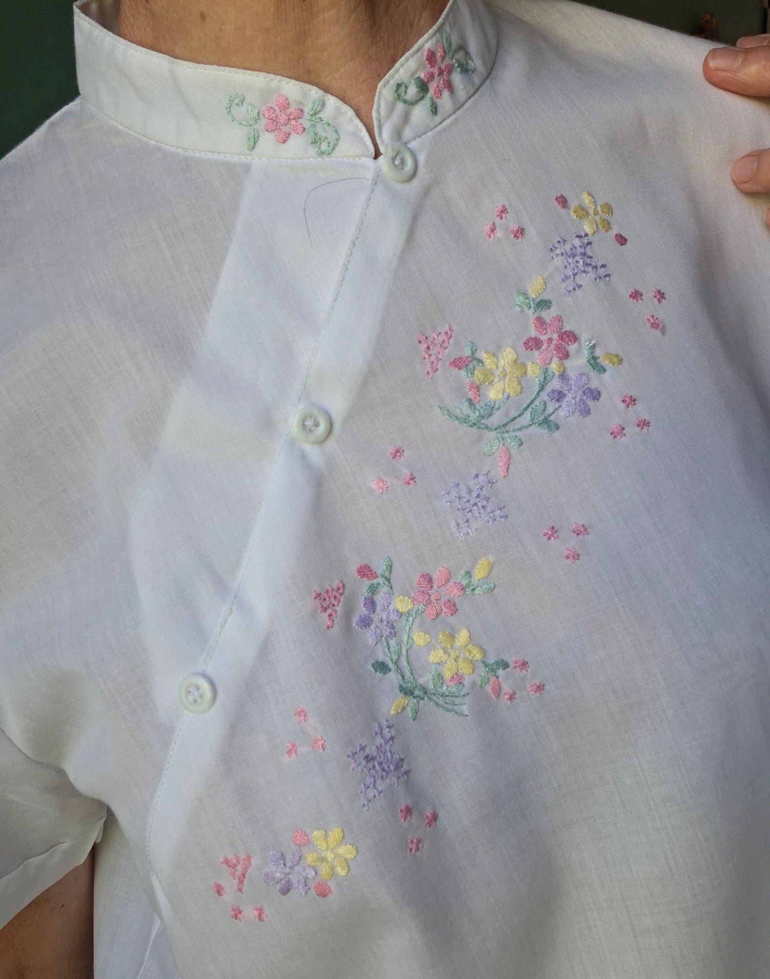 Blouse brodée