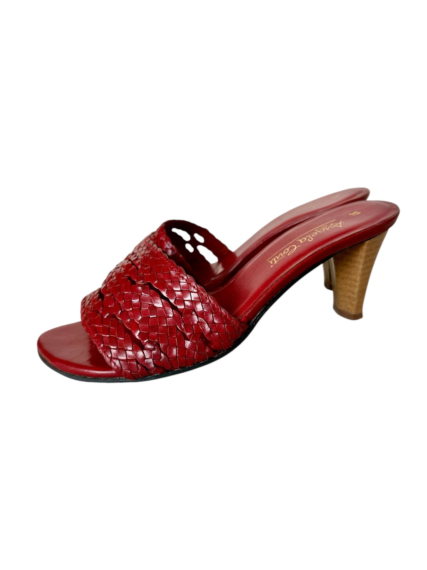 Mules en cuir tressée