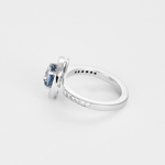 Bague en or gris saphir et diamants