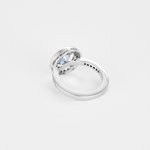 Bague en or gris saphir et diamants
