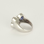 Bague moderniste en or gris, diamants, tourmaline rose et améthystes