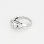 Bague "Fleurs" en or gris 14K et diamants