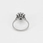 Bague marguerite en platine et or gris diamants