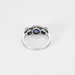 Bague en or gris, platine,  saphir et diamants