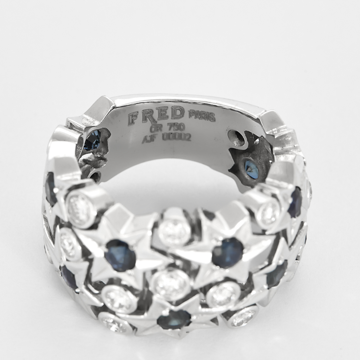 FRED - Haute Joaillerie - Shine-  Bague en or gris diamants et saphirs