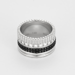 Bague Boucheron Quatre Black Edition grand modèle en or blanc, diamants et PVD noir.