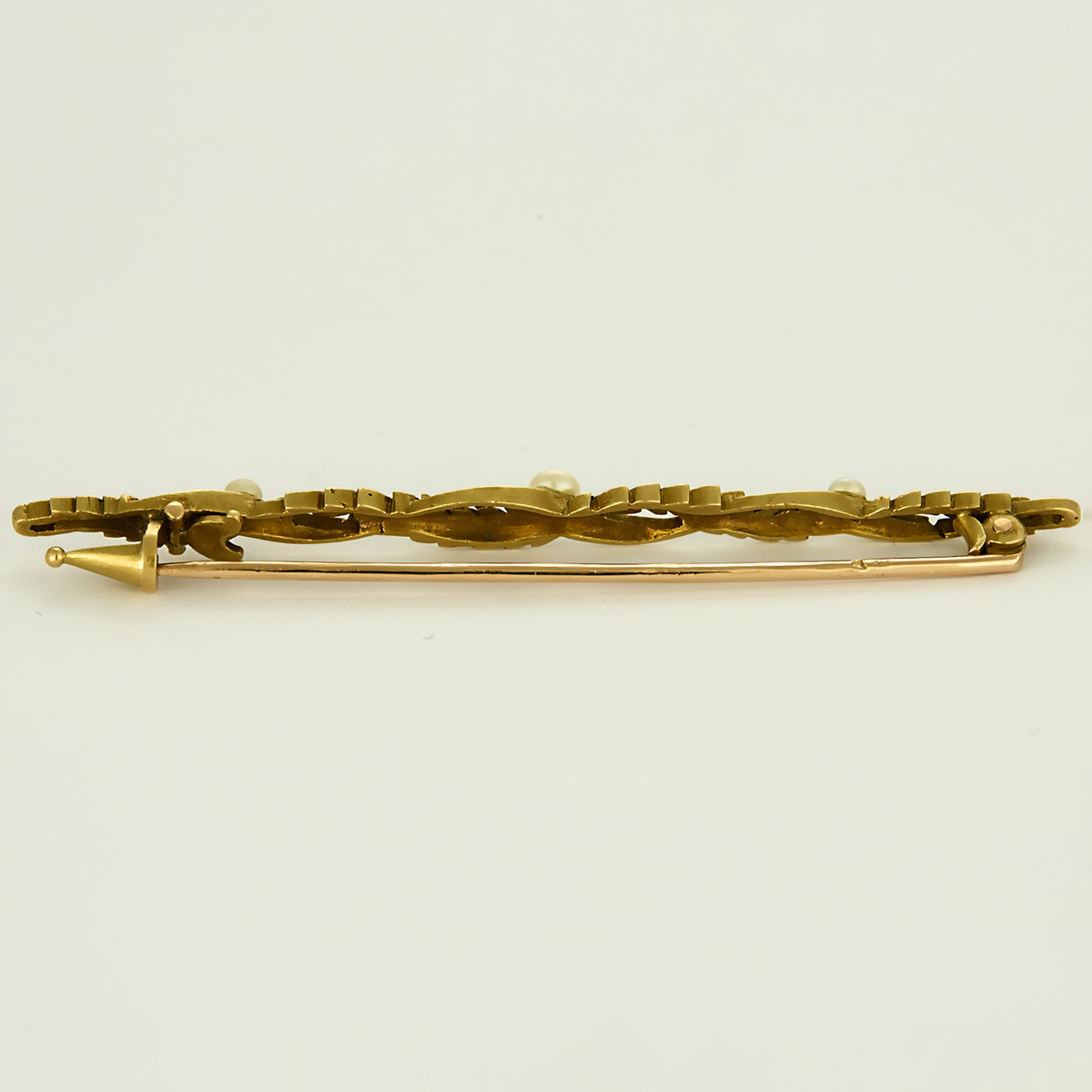 Broche barrette en or jaune et perles  blanche